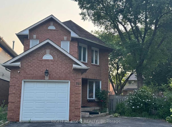 141 Sandown Avenue E, Toronto, Ontario M1N3W6