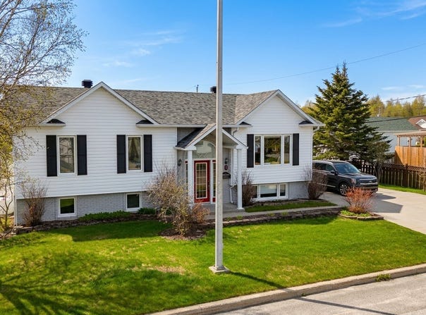 1 Rue F.-E.-Cugnet, Sept-Îles, Quebec G4R5L6