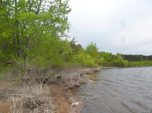 Ch. River, L'Isle-aux-Allumettes, Quebec J0X1M0