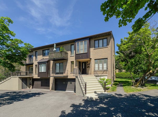 965-969 Rue Cayer, Saint-Jean-sur-Richelieu, Quebec J3A1N7