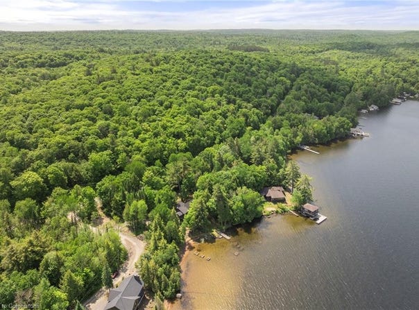 1009 Scotts Boathouse Road, Baysville, Ontario P0B1A0