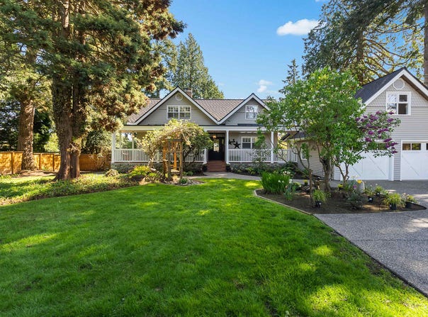 13892 Marine Drive, White Rock, British Columbia V4B1A4