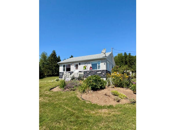 28 Ch. des Lilas, Caplan, QC G0C1H0, CA, Caplan, Quebec G0C1H0