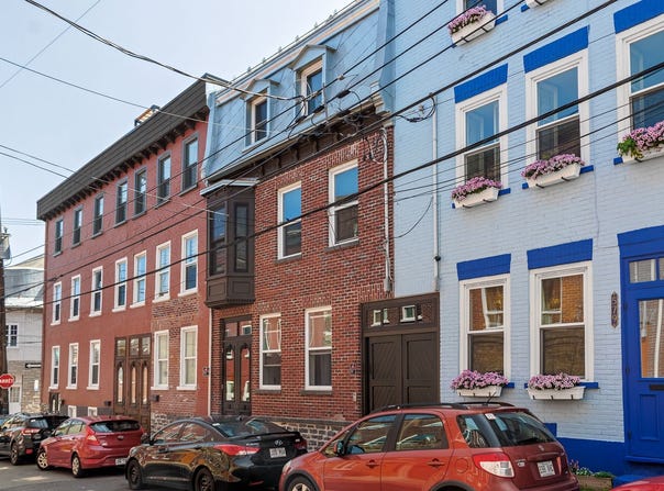 581-585 Rue St-Olivier, La Cité-Limoilou, QC G1R1G8, CA, La Cité-Limoilou, Quebec G1R1G8