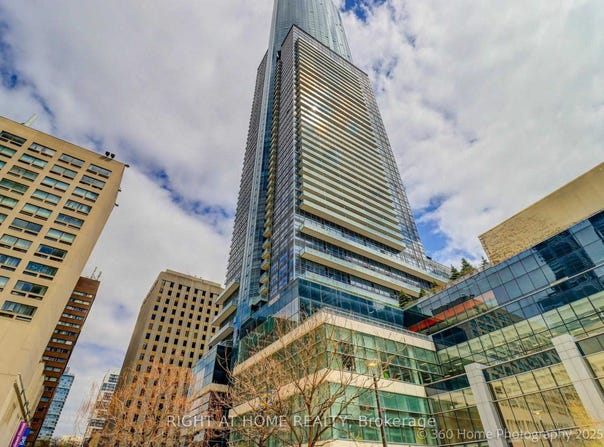 2513 - 386 Yonge Street, Toronto, Ontario M5B0A5