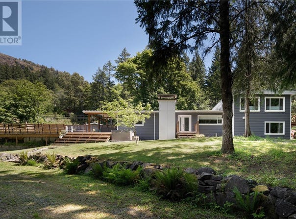 1885 Verlon Road, Shawnigan Lake, British Columbia V0R2W5