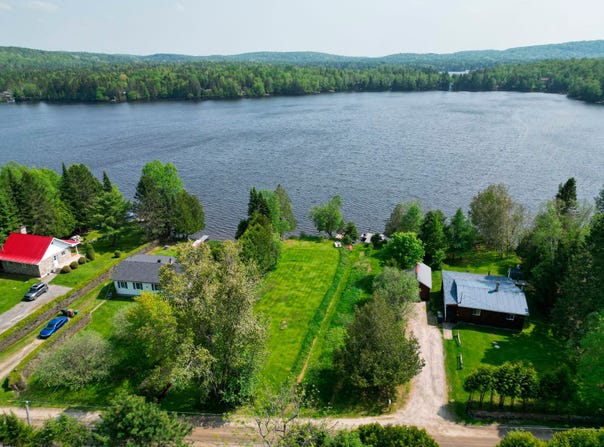 Ch. du Lac-Paquet O., Rivière-Rouge, QC J0T1T0, CA, Rivière-Rouge, Quebec J0T1T0