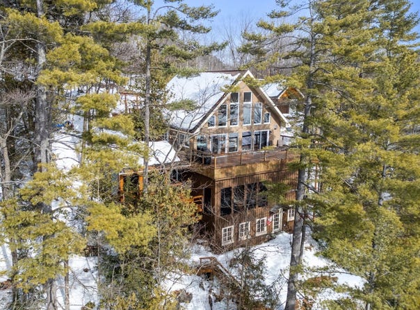12 Ch. B.-Leclair, Val-des-Monts, Quebec J8N2R7