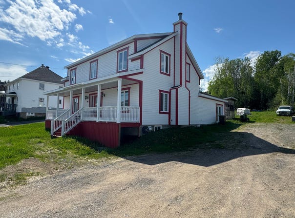40 Rue St-Fidèle, La Malbaie, QC G5A2K5, CA, La Malbaie, Quebec G5A2K5