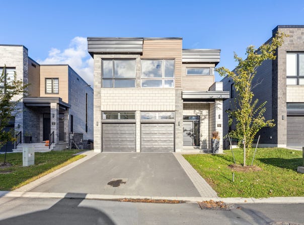 34 Rue du Rivage, Gatineau, Quebec J8Z 3R1
