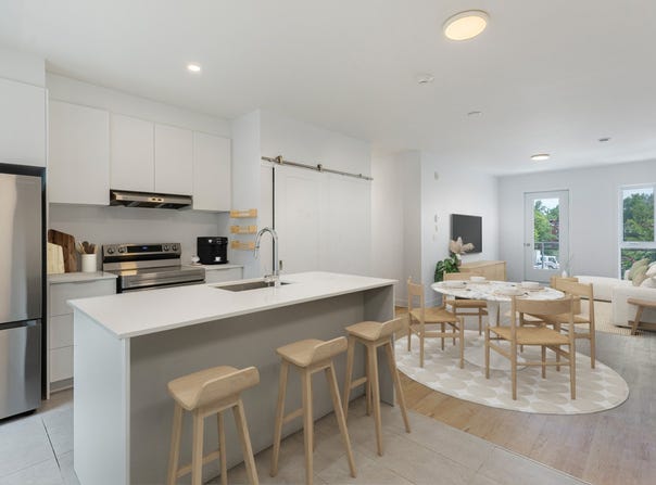 7237 Rue St-Hubert #203, Montréal (Villeray/Saint-Michel/Parc-Extension), Quebec H2R2N2