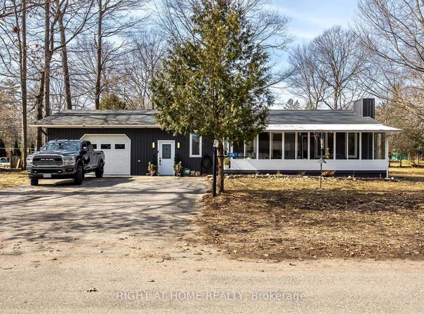 215 Wellington Street, Gravenhurst, Ontario P1P1B2