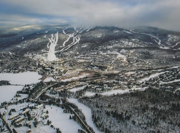 3035 Ch. de la Chapelle 220, Mont-Tremblant, Quebec J8E 1E1