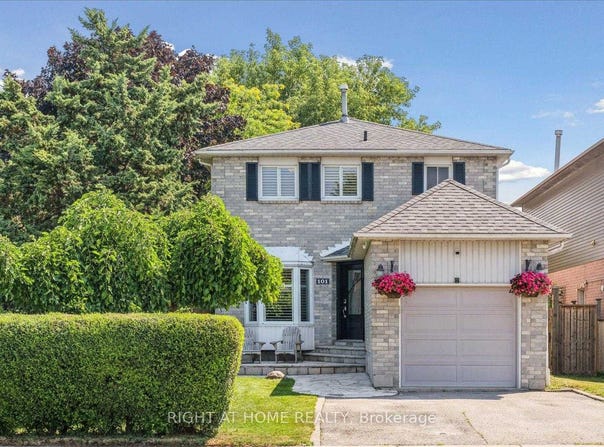 101 Dobson Drive, Ajax, Ontario L1S5G1