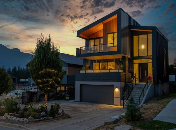 2929 Snowberry Place, Squamish, British Columbia V8B 1B1