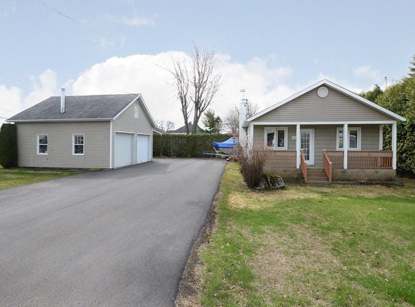 1515Z Rue Principale, Saint-Zotique, Quebec J0P1Z0