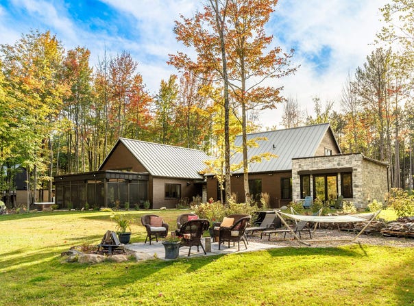 11 Place Lacombe, Shefford, Quebec J2M 1S8