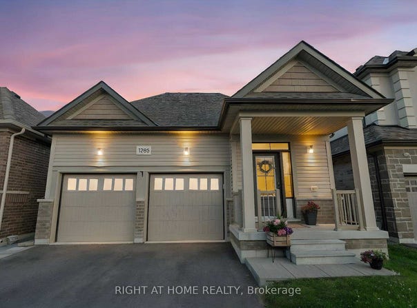 1285 Apollo Street, Oshawa, Ontario L1K3E7