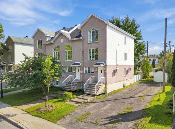 1526 Av. Yves-Thériault, Rivière-des-Prairies/Pointe-aux-Trembles, Quebec H1A5L5