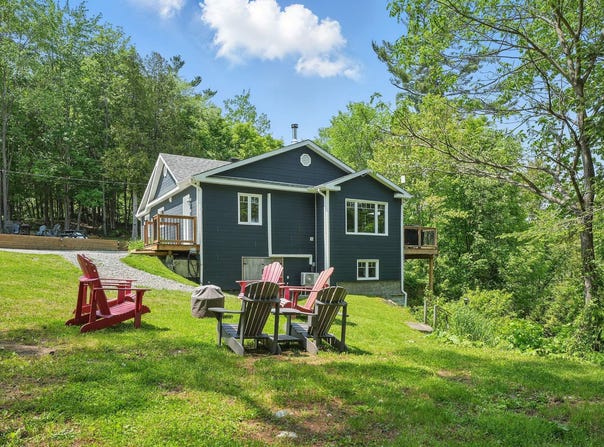 64 Ch. H.-Zurenski, Val-des-Monts, QC J8N5J2, CA, Val-des-Monts, Quebec J8N5J2