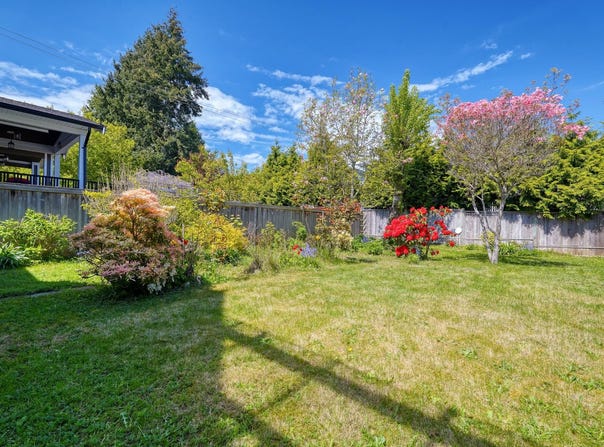 15521 Goggs Avenue, White Rock, British Columbia V4B 2N5