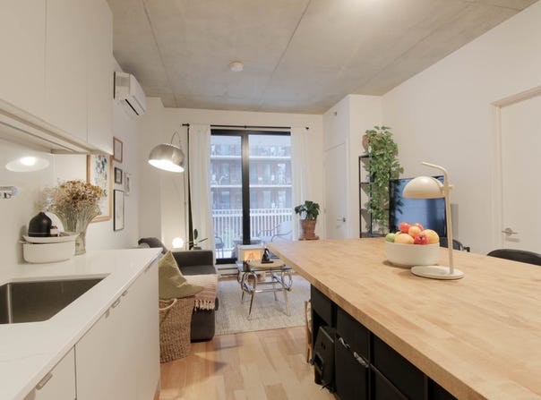 2120 Rue Ste-Catherine E., Ville-Marie, QC H2K0C4, CA, Ville-Marie, Quebec H2K0C4