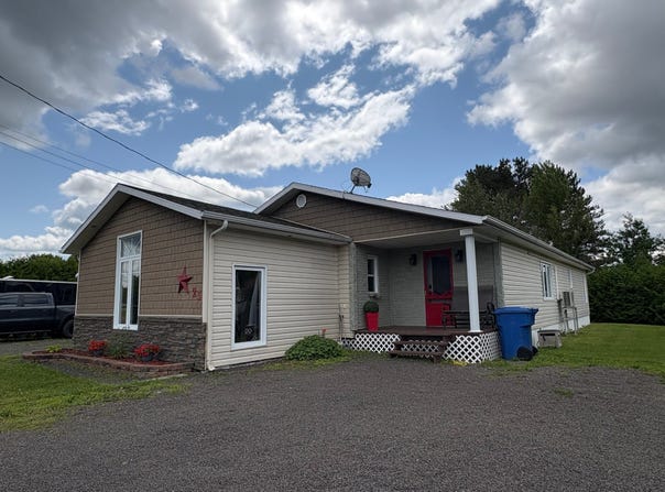 23 Rue du Ruisseau, Pointe-à-la-Croix, QC G0C1L0, CA, Pointe-à-la-Croix, Quebec G0C1L0