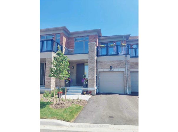 20 Stubbs Lane, Aurora, Ontario L4G3Y3