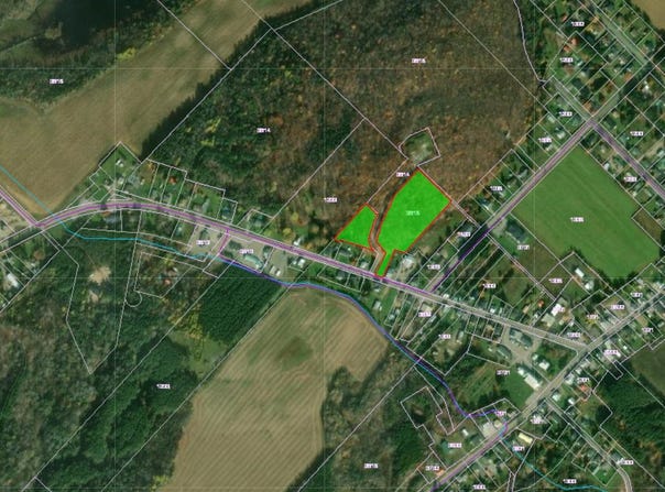 Rue St-Alphonse, Lac-aux-Sables, Quebec G0X1M0
