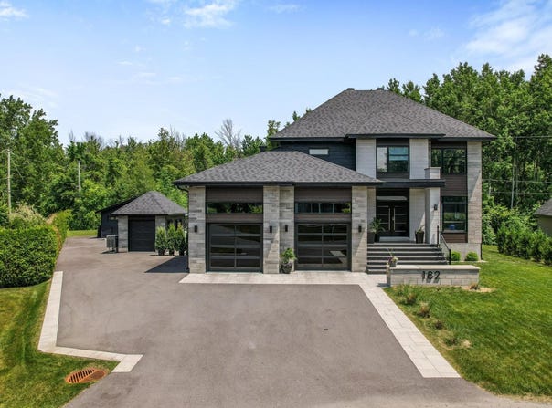 182 6e Avenue, Saint-Zotique, QC J0P1Z0, CA, Saint-Zotique, Quebec J0P1Z0