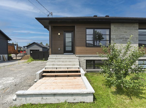 109 Rue Poulin, Pont-Rouge, QC G3H0M3, CA, Pont-Rouge, Quebec G3H0M3