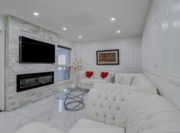 63 Cog Hill Drive, Vaughan, Ontario L4K1M6