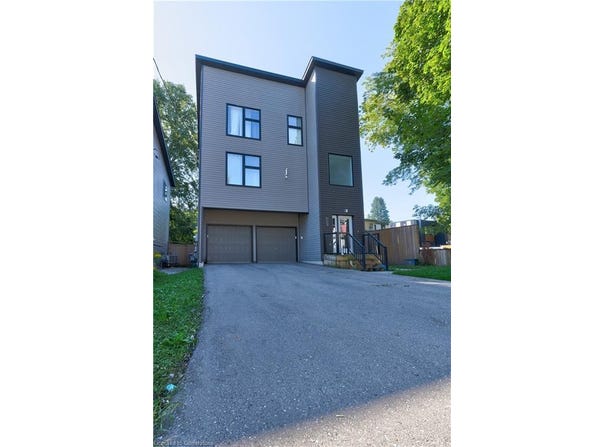 519 Duke Street W basement, Kitchener, Ontario N2H 3Y7