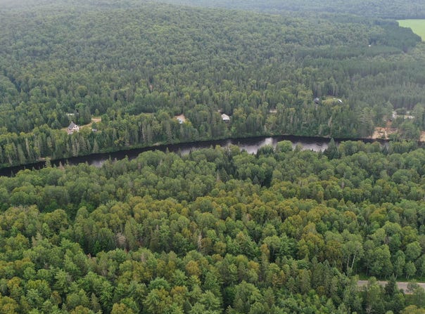 Ch. de la Mullen, Rivière-Rouge, Quebec J0T1T0