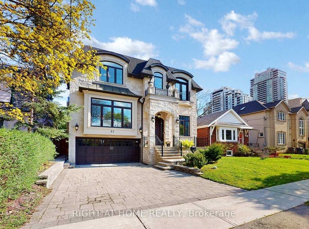 63 Elmwood Avenue, Toronto, Ontario M2N3L8