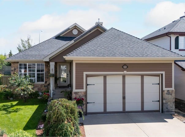35 APPLETON CR, Sherwood Park, Alberta T8H0A4