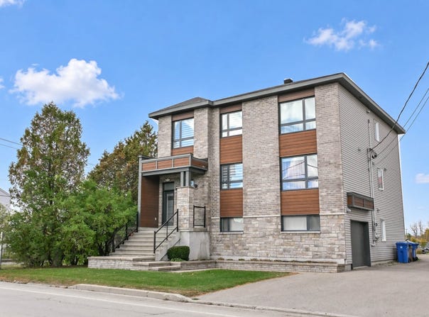 18589 Rue Charles, Mirabel, Quebec J7J1P1