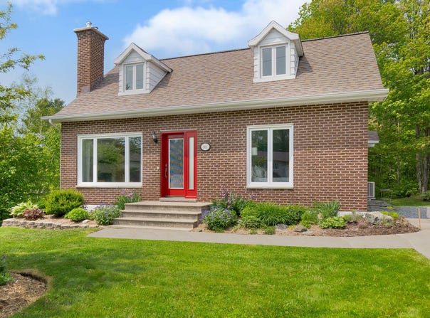 801 Rue Degré, Magog, QC J1X3Z8, CA, Magog, Quebec J1X3Z8