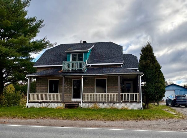 1365-1367 Rue Principale, Labrecque, Quebec G0W2S0