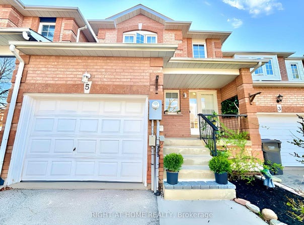 5 Torada Court, Brampton, Ontario L7A1H5