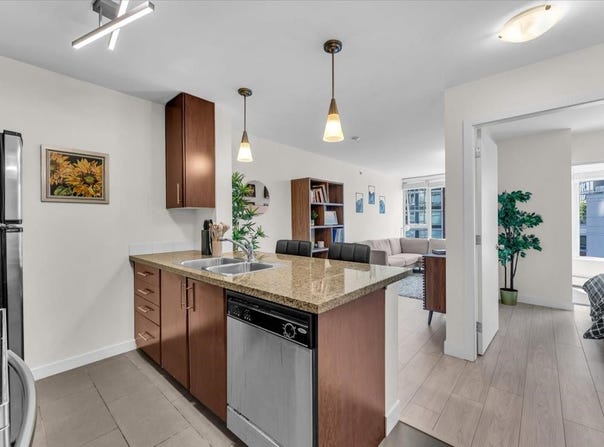 58 Keefer Place 803, Vancouver, British Columbia V6B 0B8