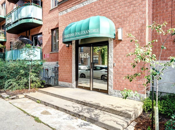 1925 Rue Alexandre-DeSève, Ville-Marie, Quebec H2L2W2