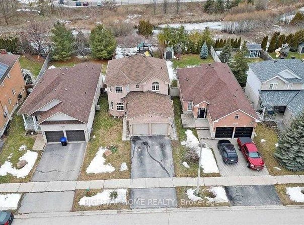 1269 Gina Street, Innisfil, Ontario L9S1T1