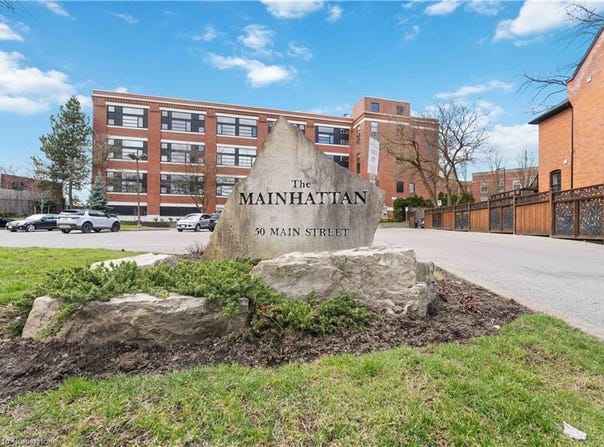 50 Main Street 202, Dundas, Ontario L9H 6P8