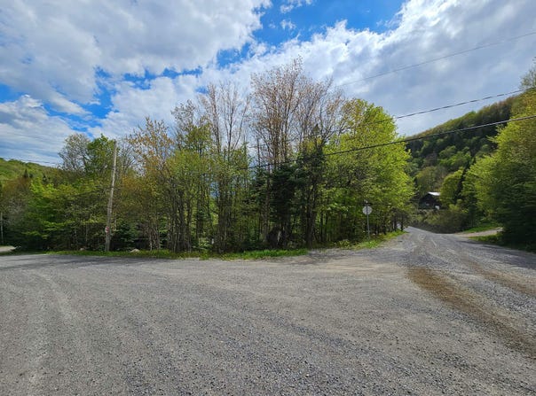 Mtée Rosa, Sainte-Agathe-des-Monts, QC J8C0T7, CA, Sainte-Agathe-des-Monts, Quebec J8C0T7