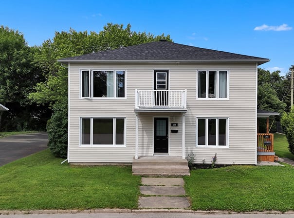 244-246 Rue Turcotte, Rimouski, QC G5L6T3, CA, Rimouski, Quebec G5L6T3