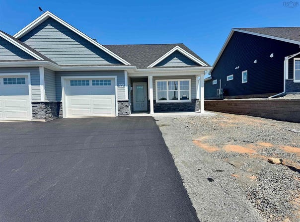 12 Abbey Road, Garlands Crossing, Nova Scotia B0N 2T0