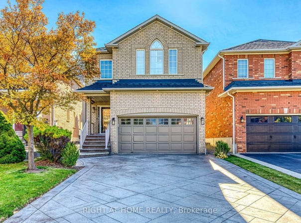 814 Brass Winds Place, Mississauga, Ontario L5W1T4
