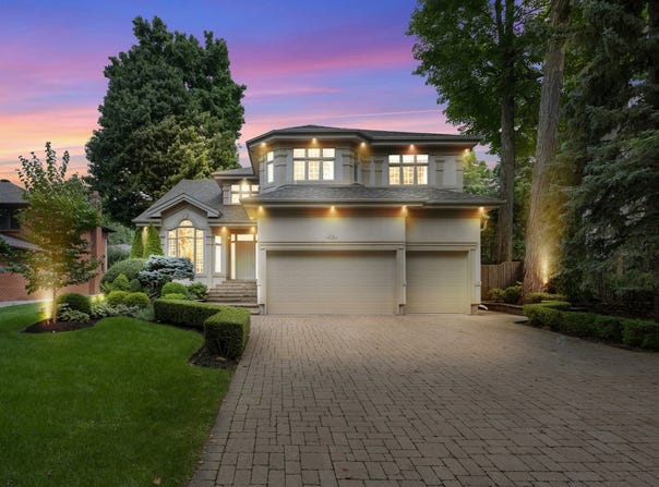 536 Elizabeth Drive, Beaconsfield, Quebec H9W 6C4