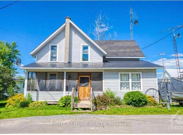 12 Circle Drive, Rideau Lakes, Ontario K0G1E0